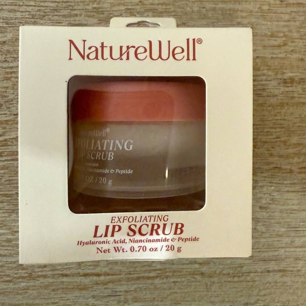 Exfoliating Lip Scrub - Picture 2 of 7